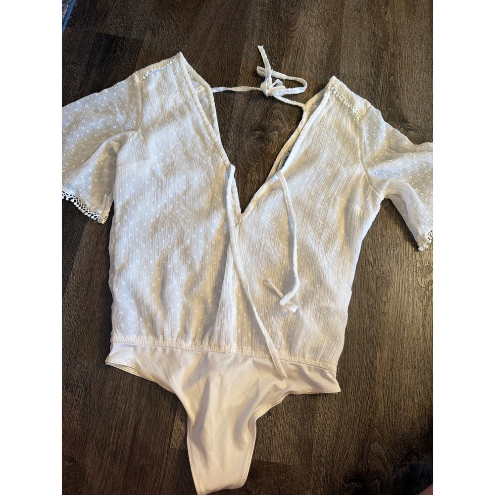 Abercrombie & Fitch White Swiss Dot Lace Trim V-Neck Tie Back Bodysuit Small Y2K